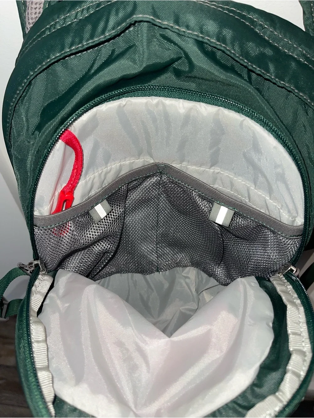 Osprey Dark Green & Red Plaid Daypack special edition. No bladder